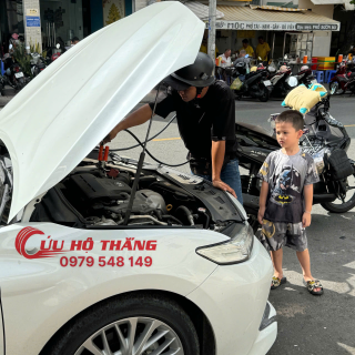 Câu bình ắc quy xe ô tô TPHCM