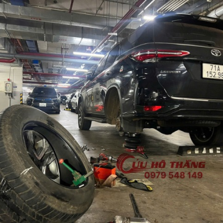 Dịch vụ vá vỏ lưu động 24/7