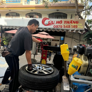 Khi nào cần thay lốp ô tô