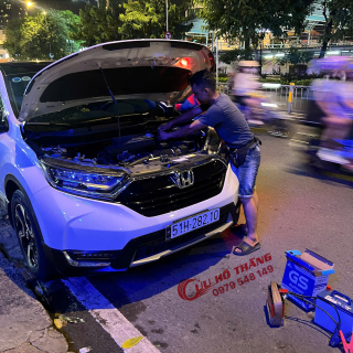 Thay bình ắc quy ô tô TPHCM 