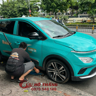 Vá lốp ô tô lưu động quận 8