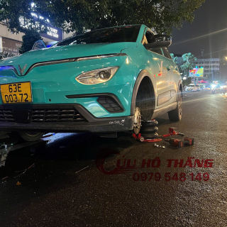 Vá lốp ô tô lưu động TPHCM