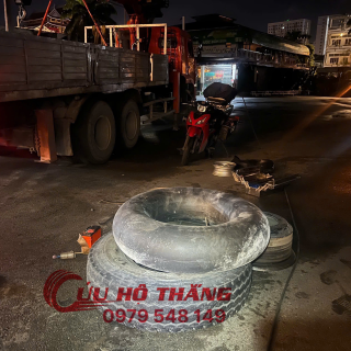 Vá vỏ lưu động quận Thủ Đức