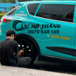 Vá vỏ ô tô lưu động quận 1
