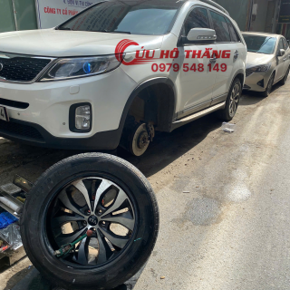 Vá vỏ ô tô lưu động quận Tân Bình - Cứu Hộ Thắng