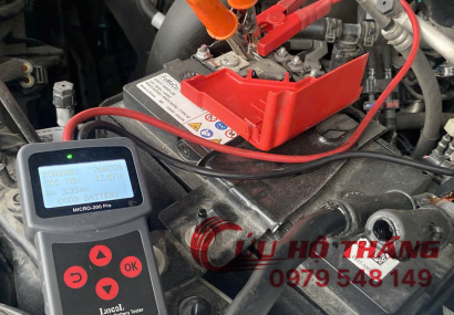 Thay bình ắc quy ô tô TPHCM - Cứu Hộ Thắng