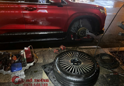 Vá lốp lưu động Cứu Hộ Thắng