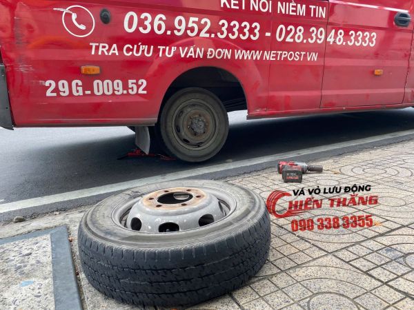 Vá vỏ lưu động quận Phú Nhuận