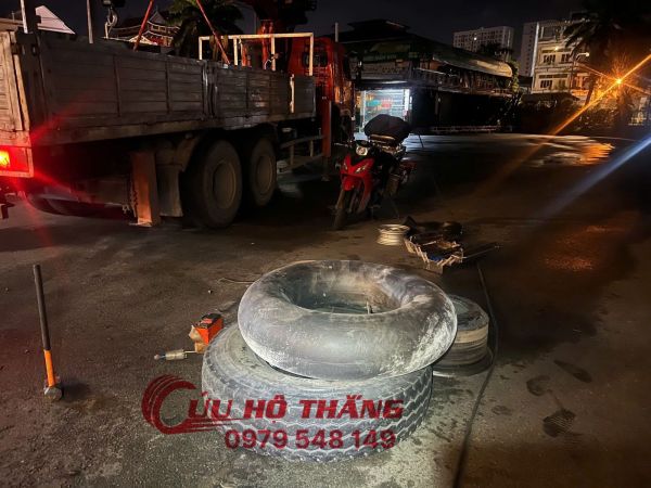 Vá vỏ lưu động quận Thủ Đức
