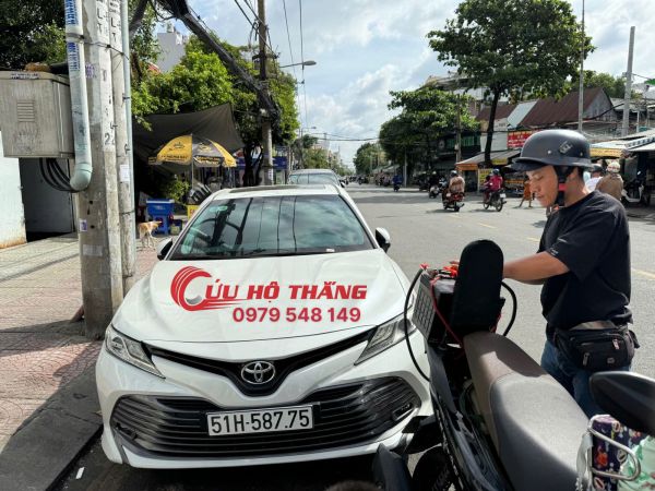 Cứu hộ bình ô tô TPHCM