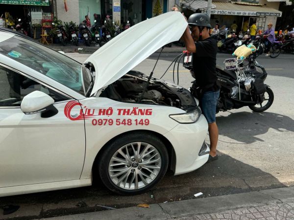 Cứu hộ bình ô tô TPHCM