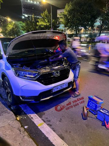 Thay bình ắc quy ô tô TPHCM 