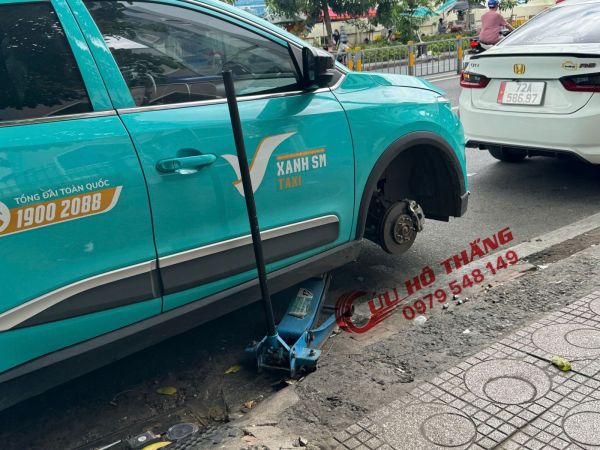 Vá lốp lưu động 24/7