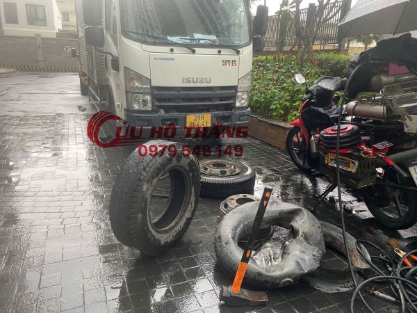 Vá vỏ lưu động 24/24