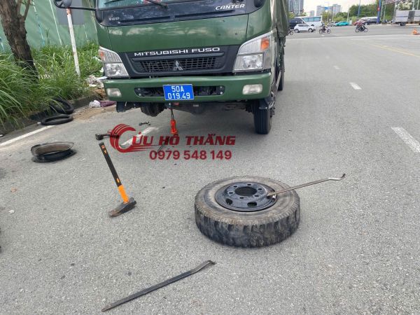 Vá vỏ lưu động quận 11