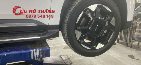 Vá vỏ lưu động quận 11