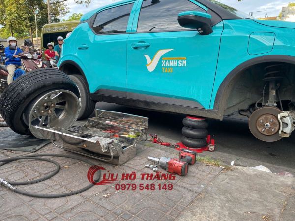 Vá vỏ lưu động quận 4