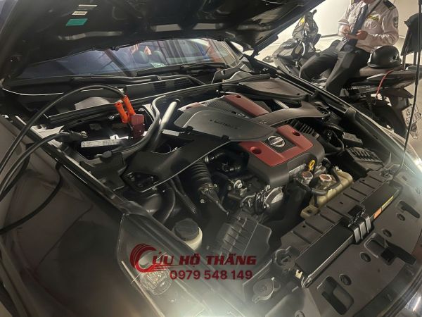 Câu bình ắc quy xe ô tô Sài Gòn - Cứu Hộ Thắng