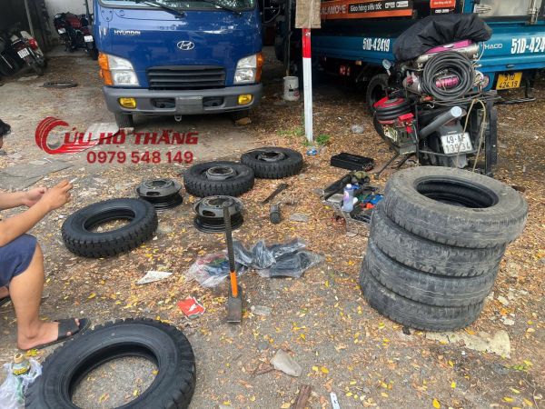 Dịch vụ vá lốp lưu động quận 1, quận 3, quận 5, quận 10, quận Tân Bình