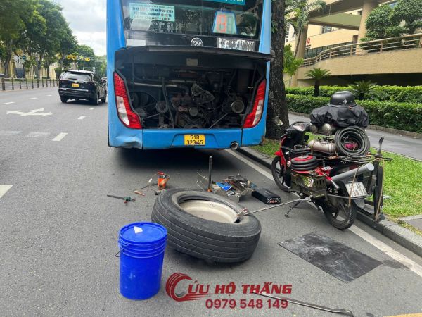 Dịch vụ vá xe lưu động gần đây