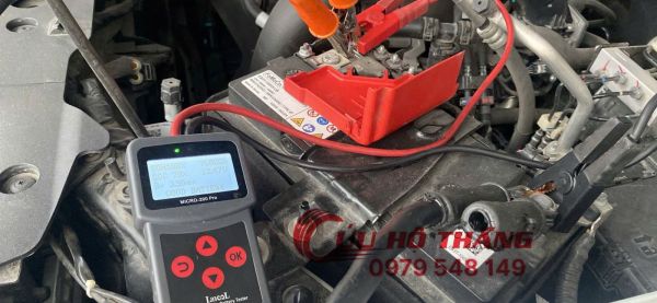 Thay bình ắc quy ô tô TPHCM - Cứu Hộ Thắng