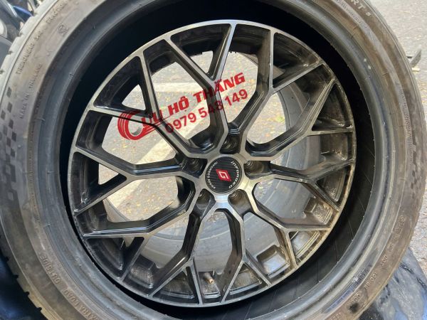 Vá lốp ô tô lưu động quận 11