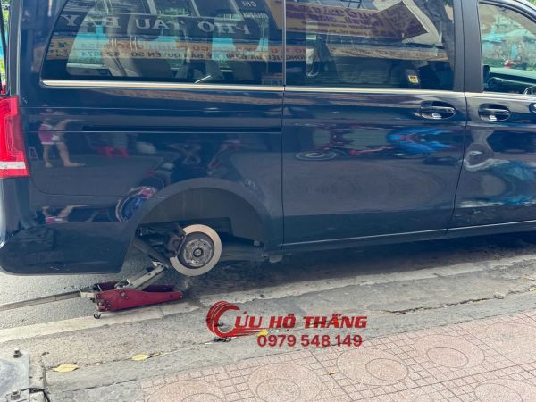 Vá vỏ ô tô lưu động quận Gò Vấp