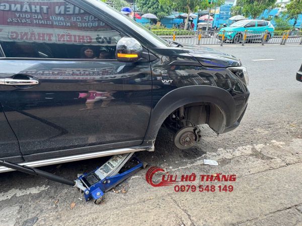Vá vỏ ô tô quận Bình Thạnh