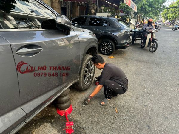 Vá vỏ ô tô quận 1