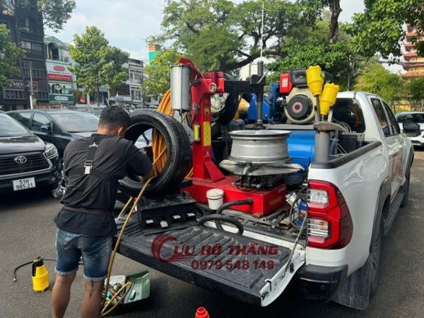 Vá vỏ ô tô quận 1