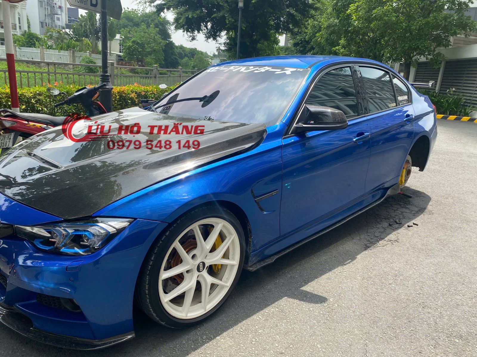 Vá lốp ô tô tận nơi